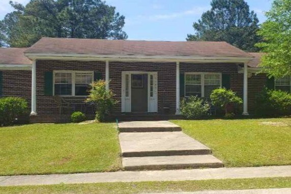 Primary Photo - 3234 Gables Dr