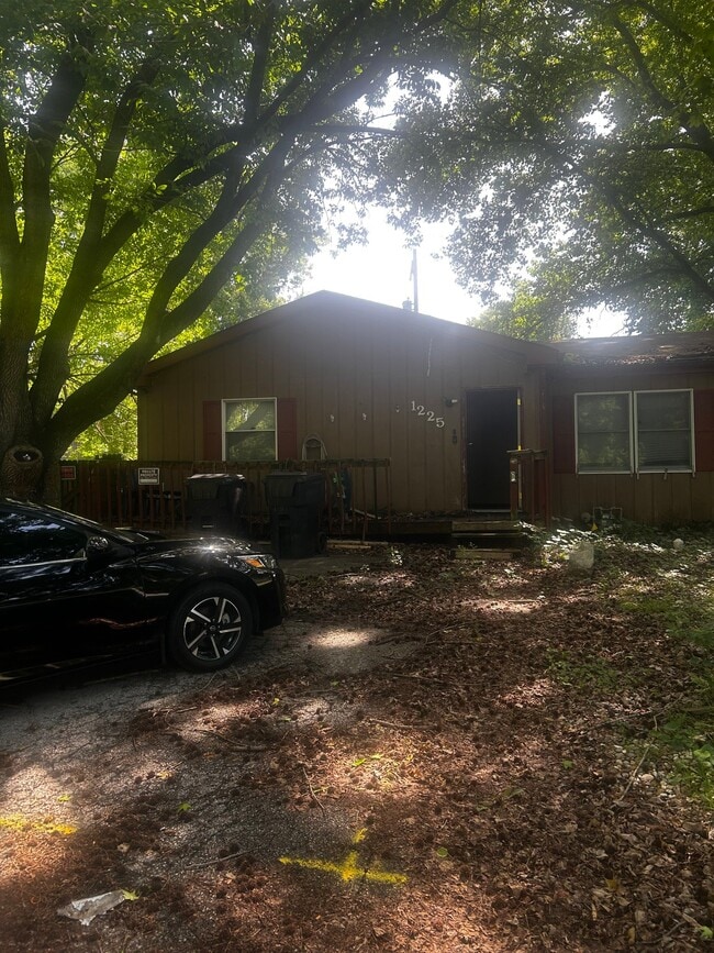 Photo - 1225 East Dr House