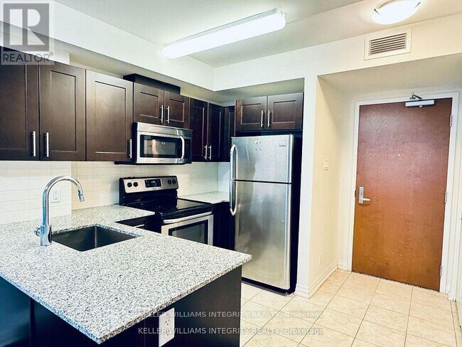 Photo du bâtiment - 242-1242 Rideau St