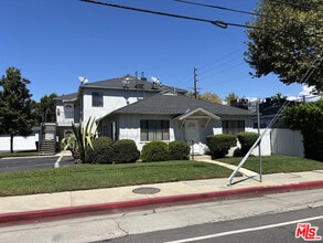 Building Photo - 14311 1/2 Magnolia Blvd
