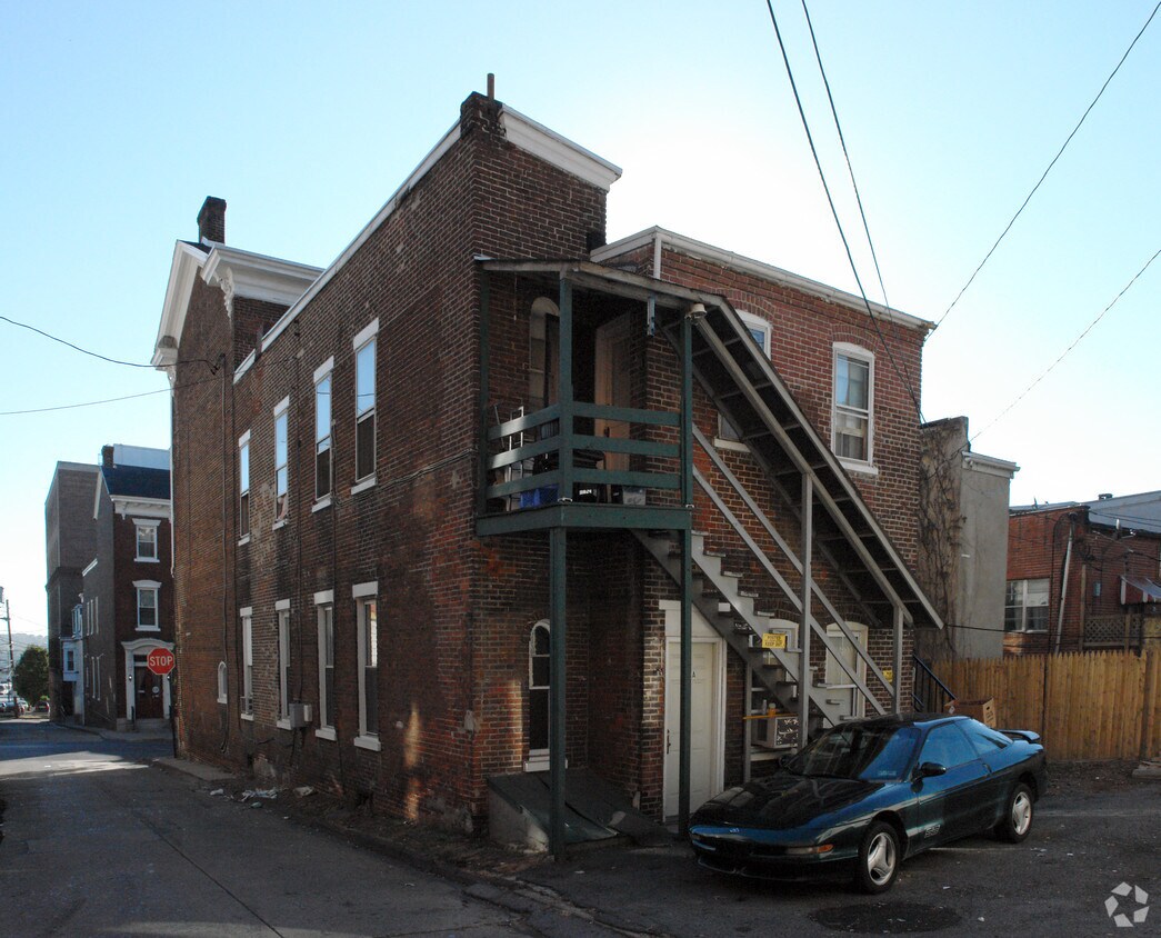 Foto del edificio - 120-122 N 8th St