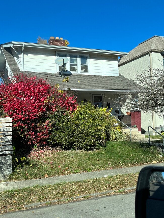 Building Photo - 524 Hanford St