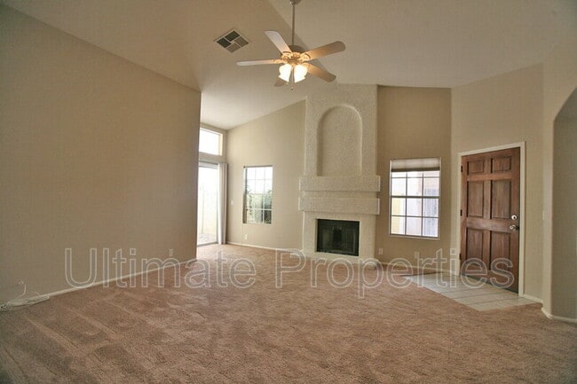 Building Photo - 7721 W Tonto Dr