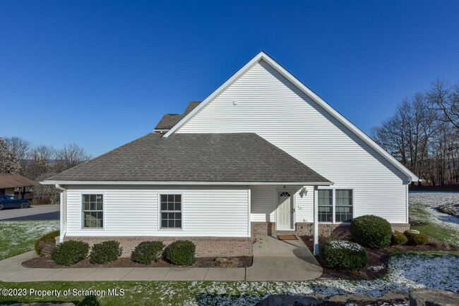 Building Photo - 25 Sharon Dr