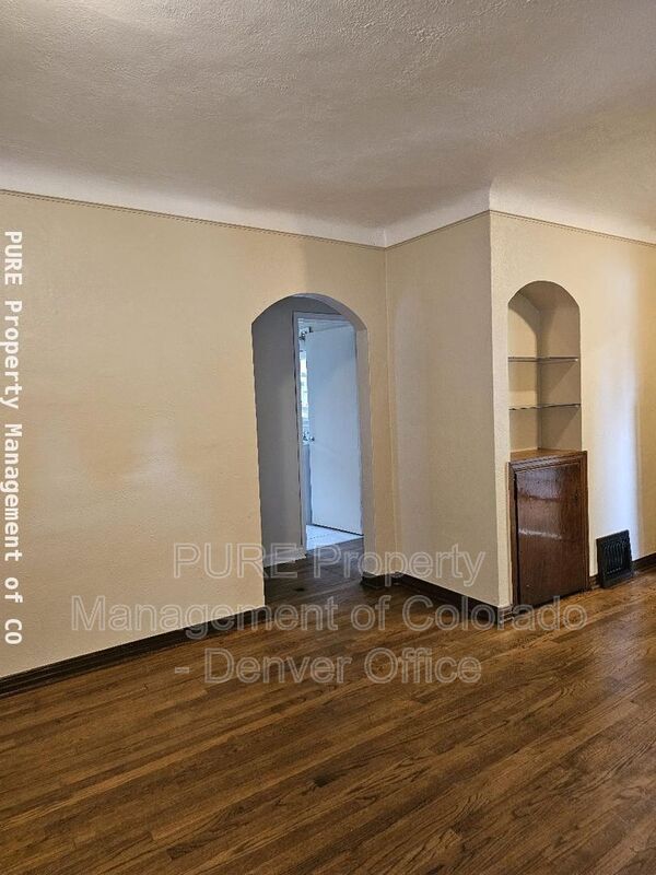 Building Photo - 4001 S Pennsylvania St