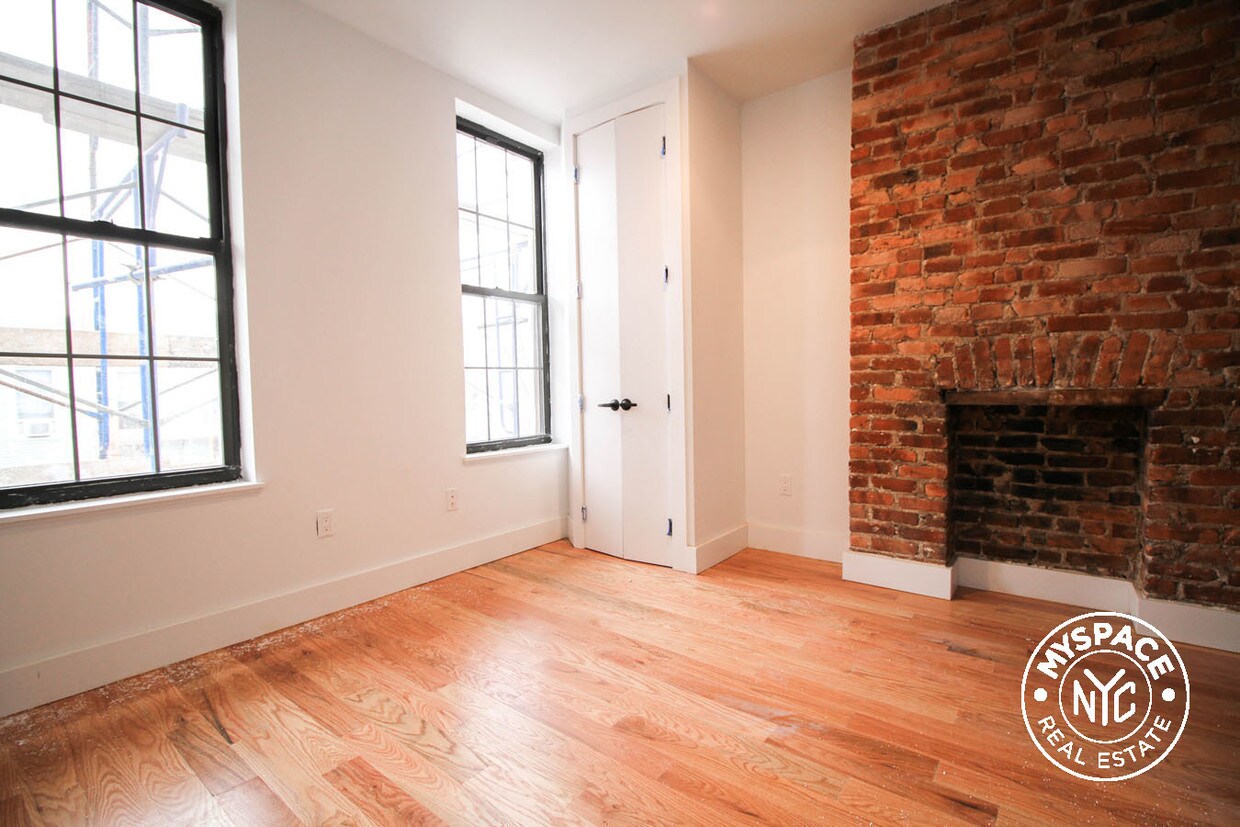 Foto principal - 273 Driggs Ave