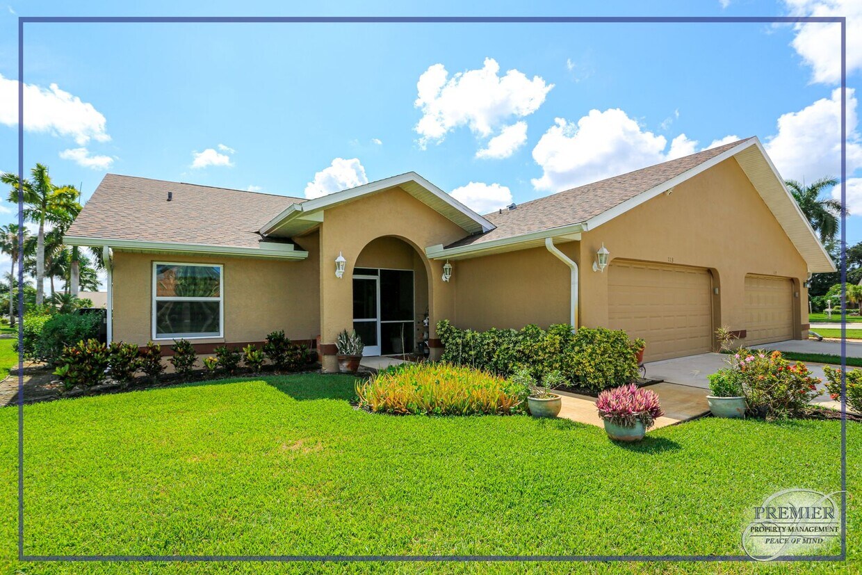 Foto principal - 3/2 ANNUAL UNIT READY FOR A TENANT SEPTEMB...