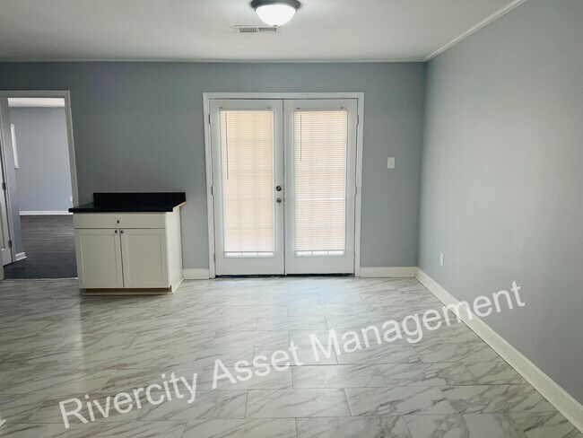 Foto del edificio - 710 Hudson St