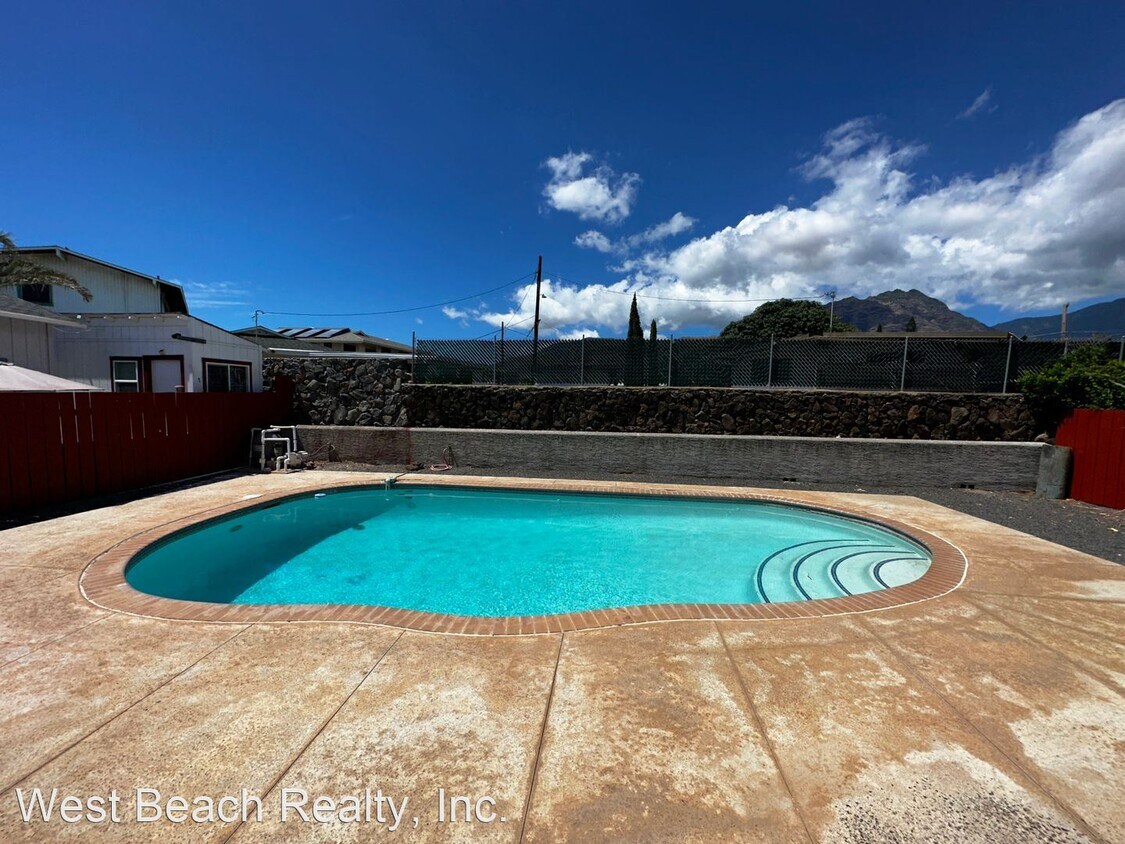 Primary Photo - 3 br, 1 bath House - 86-138 Puhano St.
