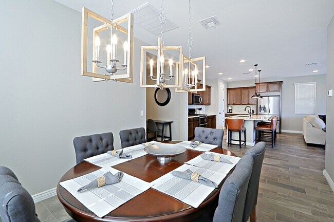 Foto del edificio - 9431 W Willow Bend Ln