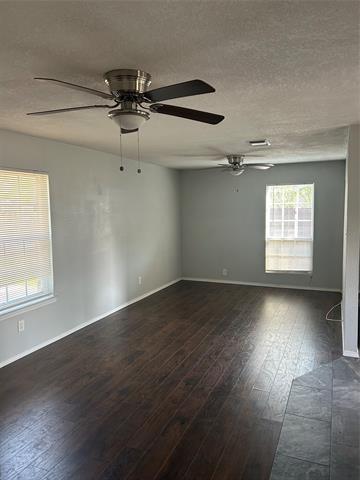 Building Photo - 4605 Navajo Dr