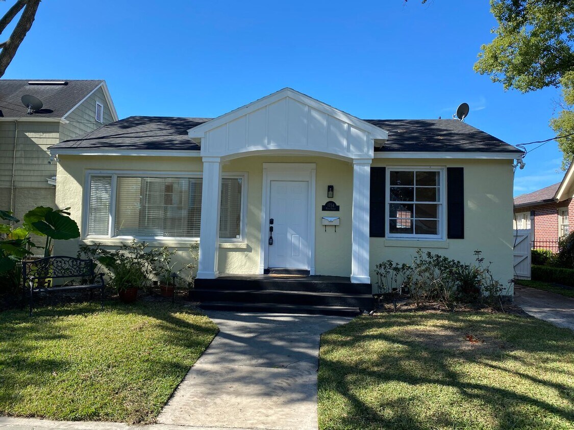 Primary Photo - Beautiful Home near San Marco Square!