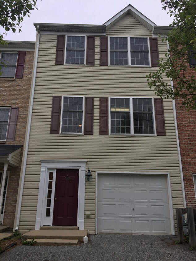 106 Pumpkin Patch Ln, Hockessin, DE 19707 Townhouse for Rent in