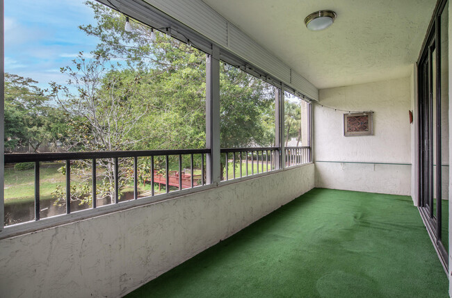 Foto del edificio - 1850 Homewood Blvd