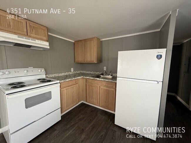 Building Photo - 4351 Putnam Ave