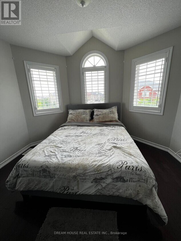 Photo du bâtiment - 42 Toddville Rd