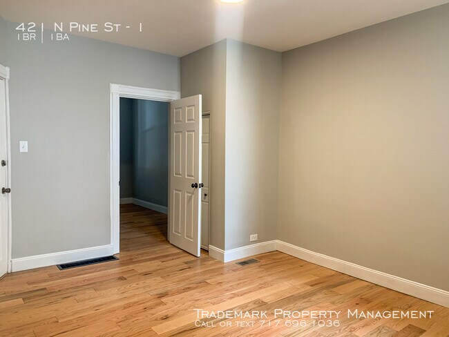Building Photo - Nice 1 Bedroom Apt