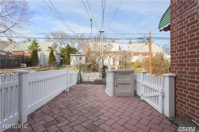 Building Photo - 6325 Pleasantview St