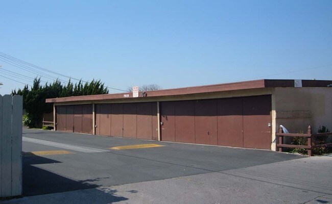 Foto del edificio - 7610 Fillmore Dr