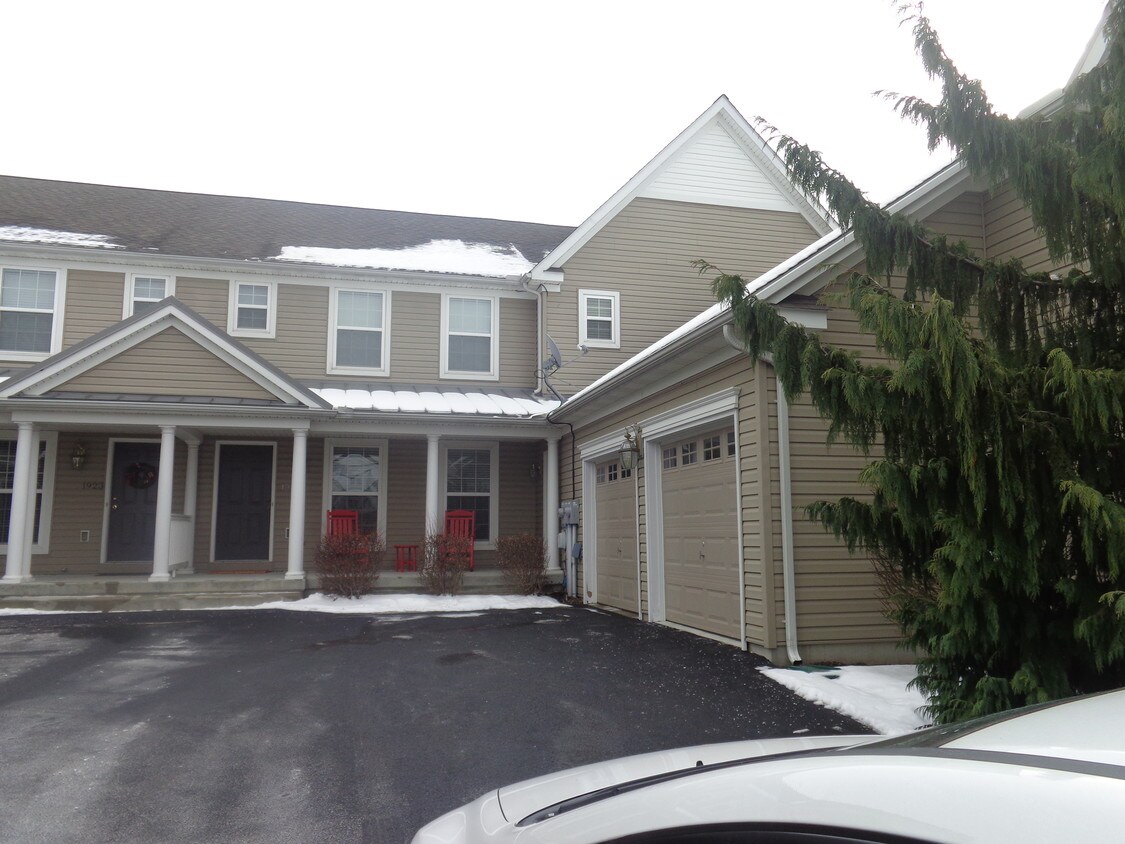 1925 Preserve Ln, Palmyra, PA 17078 Townhome Rentals in Palmyra PA