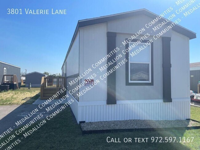 Foto del edificio - 3801 Valerie Ln