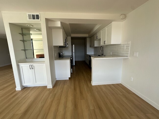 Building Photo - 8828 Pershing Dr