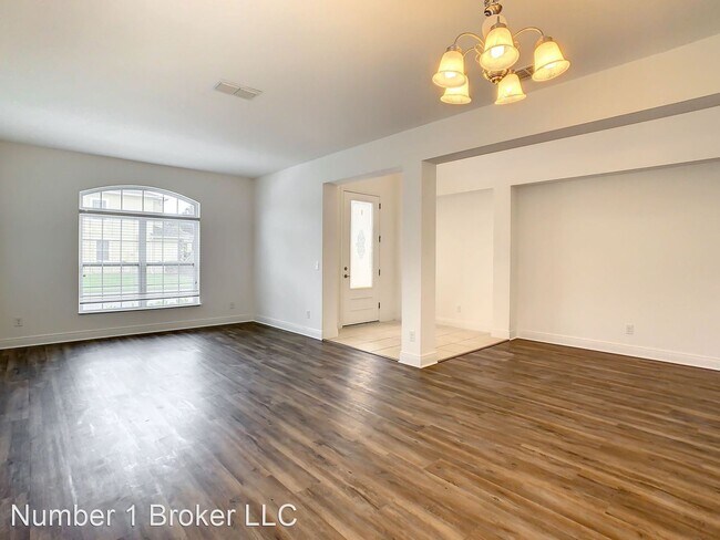 Building Photo - 5 br, 3 bath House - 14523 Black Lake Pres...
