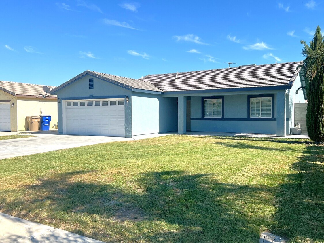 1429 Interlaken Dr, Bakersfield, CA 93307 House Rental in Bakersfield