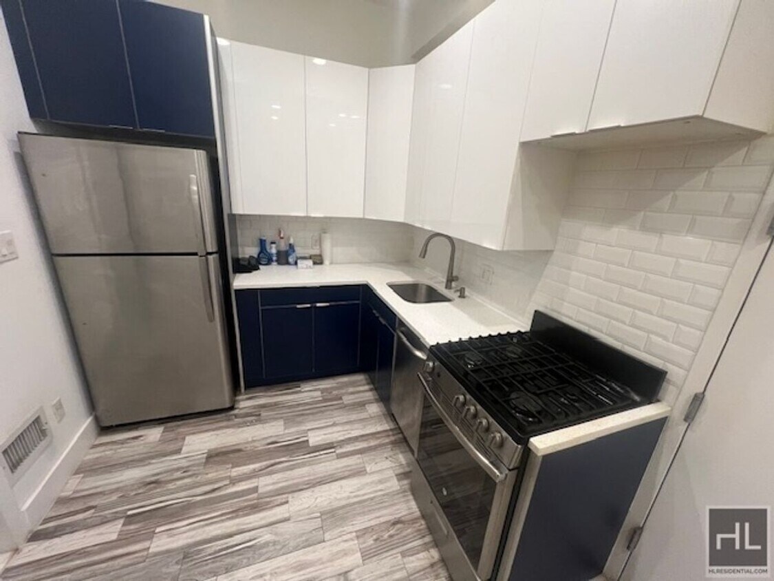 Foto principal - EAST 153 STREET