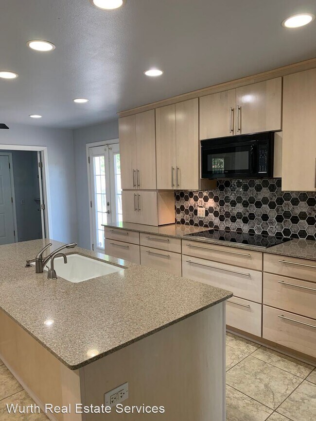 Foto del edificio - 3 br, 2.5 bath House - 14042 Woodland Ridg...