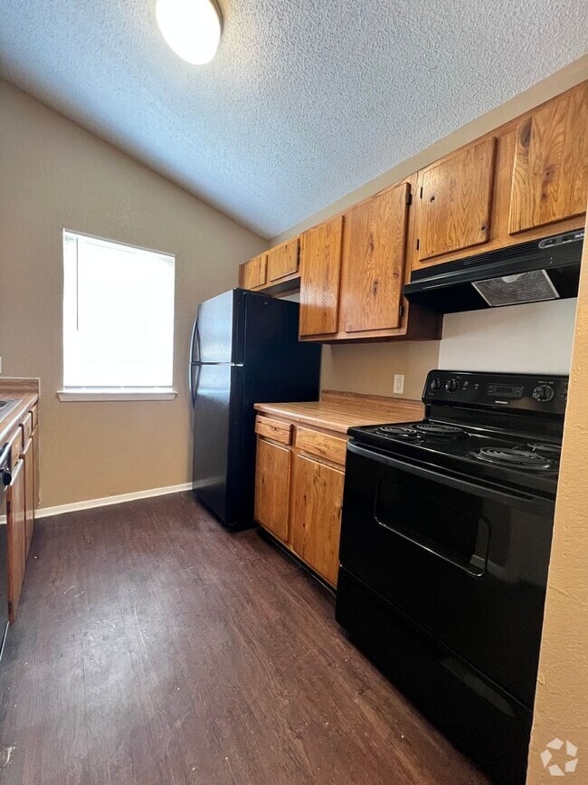 Building Photo - 9706 Eastwend Dr