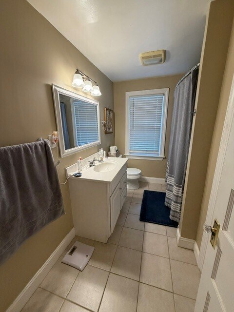 Baño - 126 S Haviland Ave