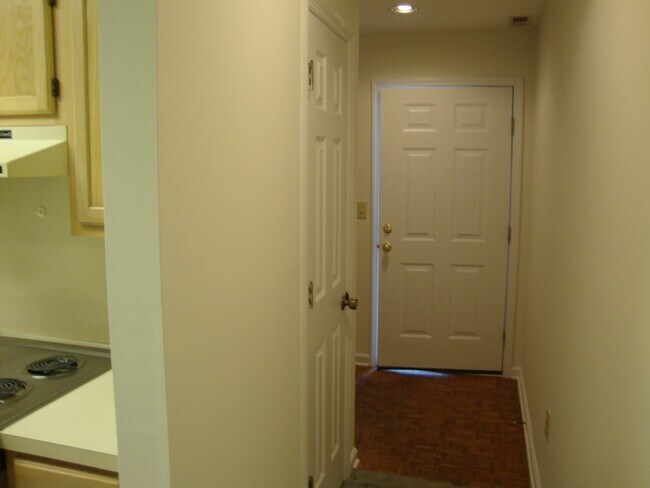 Foto del edificio - 4258 Pinehurst Cir