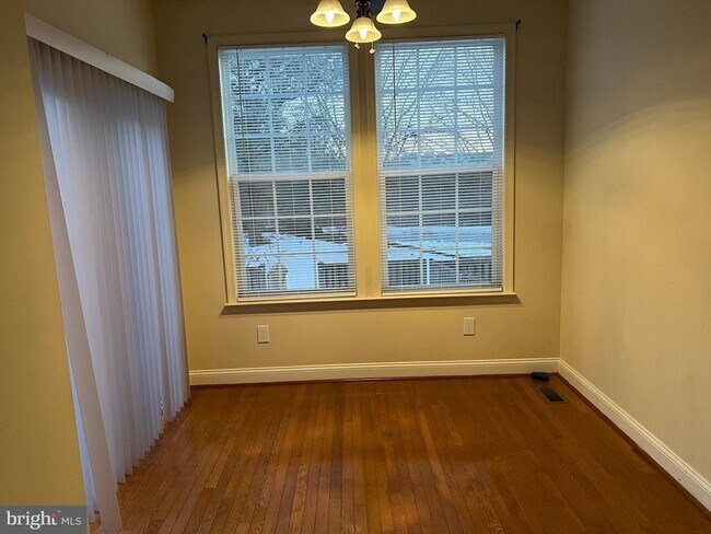 Foto del edificio - 21910 Weeping Willow Ln