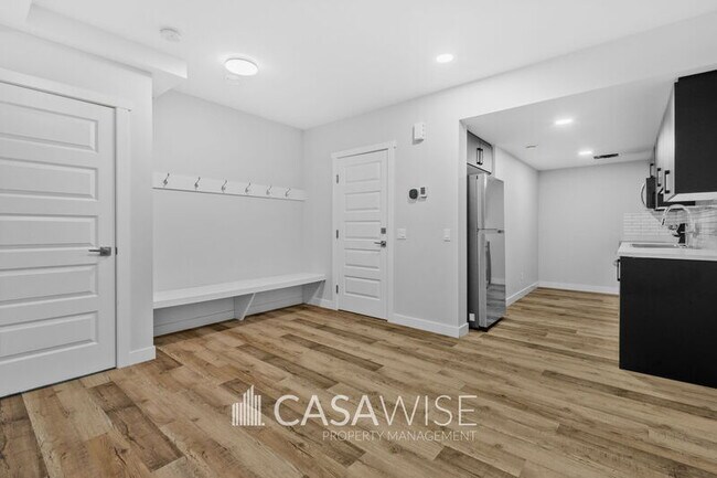 Photo du bâtiment - 8049 Cedric Mah Rd