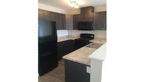 Photo du bâtiment - 10521-10584 84 Ave