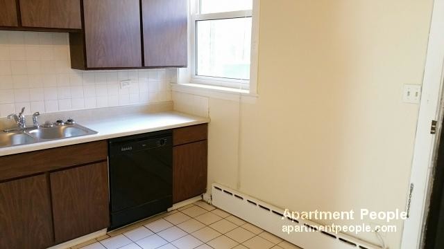 Building Photo - Beautiful Evanston 2BR with Backyard!