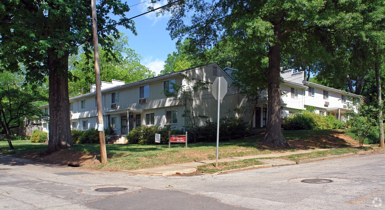Primary Photo - Filmore Apartments