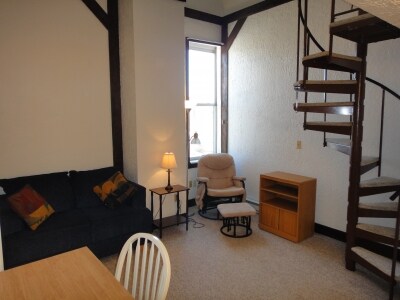 Primary Photo - 45 E High St