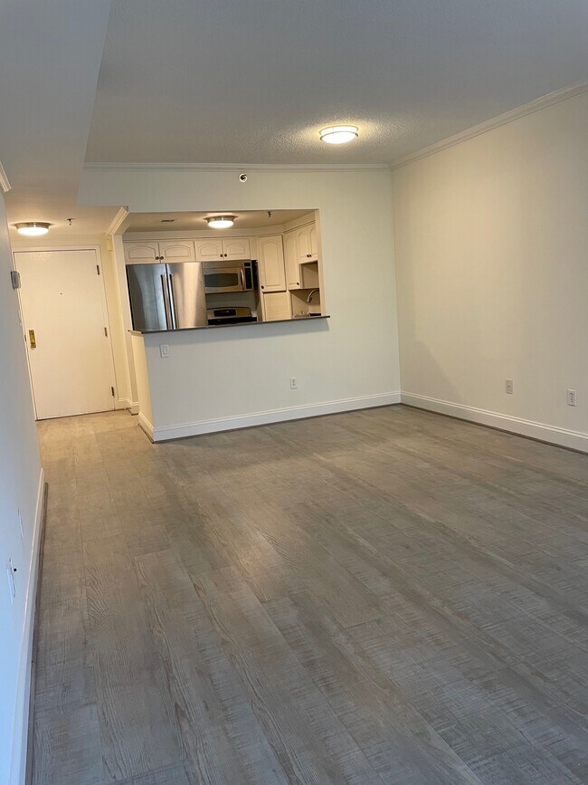 Building Photo - 4808 Moorland Ln
