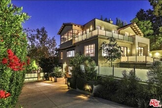 Building Photo - 7801 Hillside Ave