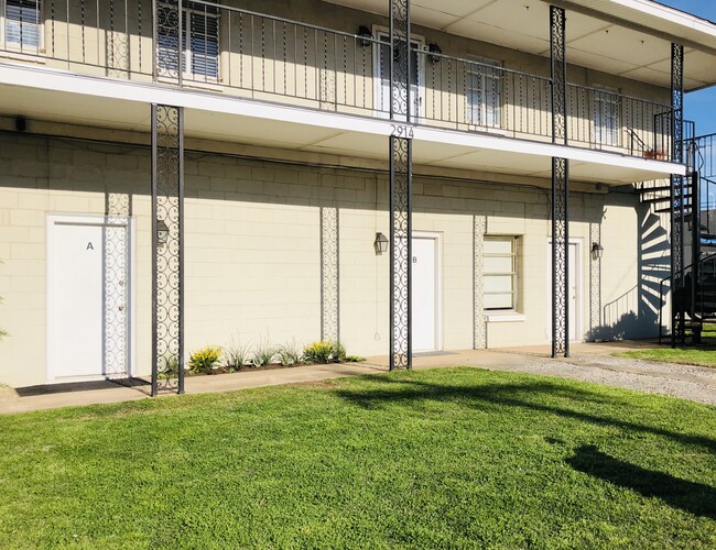 Building Photo - 2914 Vickie Dr. Apt. D