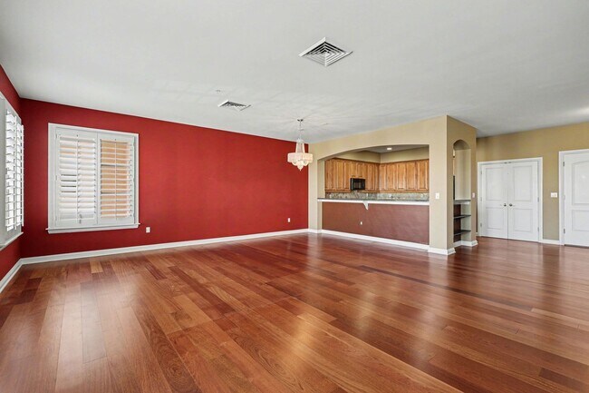 Foto del edificio - Location and Luxury! 2 Bedroom 2 Bathroom in Cherry Creek!