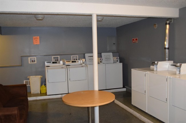Harvard House - Laundry - Skyway Apartments