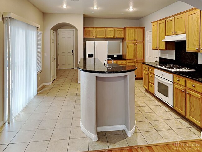 Foto del edificio - 5416 Flowing Spring St