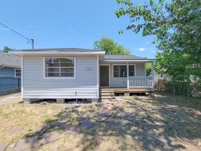 Building Photo - 5217 Hershe St