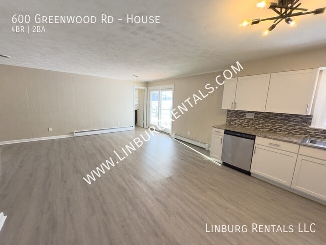 Building Photo - 600 Greenwood Rd