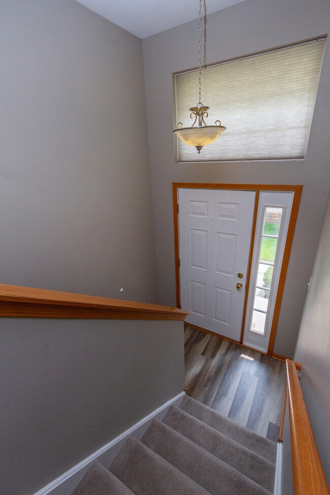 Building Photo - 1306 Shamrock Ln