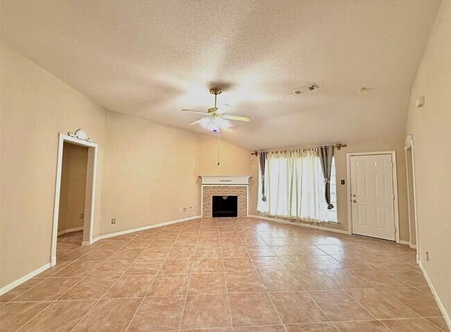 Foto del edificio - 8514 Spotslyvania Ln
