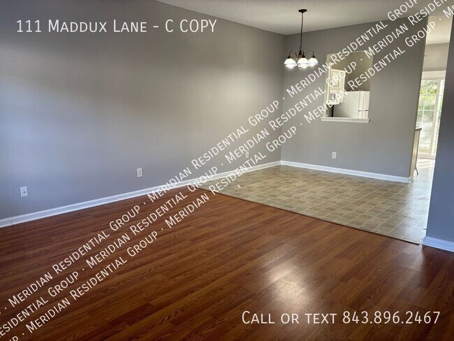 Foto del edificio - 111 Maddux Ln